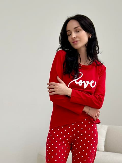 Піжама жіноча трикотажна Love, червона