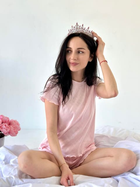 Жіноча піжама футболка+шорти з рюшами Rose Amour, блідо-рожева